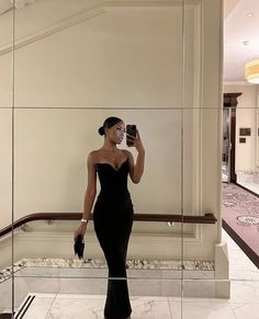 Corset Dress Birthday Outfit, Black Outfits Birthday, Luxury Black Corset Dress For Date Night, Gala Outfits For Women Classy, 20th Birthday Dress Black Women, Luxury Black Party Corset Dress, Black Dinner Dresses Classy Elegant Long, Classy Winter Dress, Gala Event Outfit