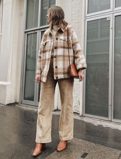 Classy Vintage Outfits, Topshop Jacket, Outerwear Trends, Dark Academia Fashion, Academia Fashion, Coat Trends, Chique Outfits, Thrifted Outfits, Checked Jacket