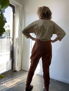 Vintage Anne Klein Cognac Suede Jodhpurs. Giddy up! A beautiful pair of 100% suede pants in a cognac brown. Pant legs flair out in the thigh for an equestrian style. Zipper closure going up the middle back. Size 10. In excellent vintage condition. Dry clean. Approx. Measurements: Length: 42" Inseam: 26" Waist: 28" Brown Full-length Leather Pants For Fall, Brown Full Length Leather Pants For Fall, Full Length Brown Leather Pants For Fall, Chic Brown Suede Bottoms, Brown Suede Bottoms, Suede Bottoms For Workwear In Fall, Fitted Brown Leather Work Pants, Fitted Brown Leather Pants For Work, Vintage Brown Pants For Fall