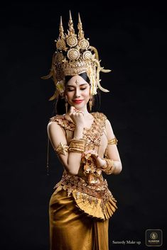 Cambodia Women, Cambodia Apsara, Cambodian Clothes, Cambodian Wedding, Cambodian Art