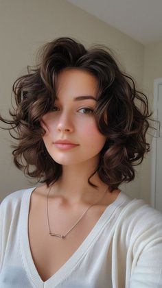 Wavy Elegant Hairstyles, Lavender Grey Hair, Hairstyles For Oval Faces, Side Bangs Hairstyles, Dark Brunette Hair, Awesome Hairstyles, Oval Face Haircuts, Light Blonde Hair