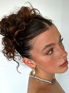 Slick Wedding Hairstyles, Short Hair Hoco Hairstyles Updo, Party Hairstyles For Short Curly Hair, Curly Hairstyle Inspiration, Curly Hair Pinned Up, Short Curly Hair Pigtails, Elegant Curly Hairstyles Prom, Vampy Updo Curly Hair, Shoulder Length Curly Hair Styles Ideas