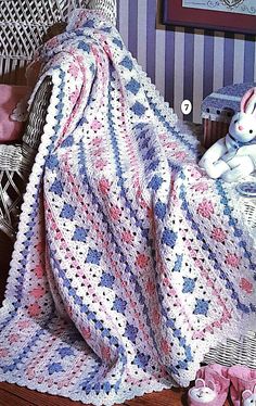 🌸 1998 Naptime Granny Afghan Crochet Pattern 🌸 🌟 PDF AVAILABLE FOR DOWNLOAD 🌟 * Details: - Written instructions in English only (US Terms) - This is a copy of a vintage pattern in PDF form, available for download upon purchase, you will not receive a physical item in the mail. * Materials: (View photos for material list) * All patterns are from my own vintage magazine/book collection. I scan all patterns in my home. Thank you for browsing my vintage crochet pattern collection, your purchase Baby Afghan Crochet Patterns, Baby Afghan Crochet, Crochet Vintage, Sweater Knitting, Haken Baby, Crochet Afghans, Baby Afghans, Leisure Arts, Baby Sweater