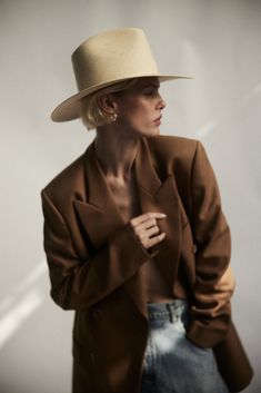 Details Greta is meticulously crafted from natural-toned Panama straw into a structured silhouette with a flat brim, conjoining sophistication and craftsmanship to create the ultimate straw staple. · Brim: 3.5"· Crown: 4.75"· Structured Panama Straw Fit Runs true to size. If between sizes, we suggest sizing up. Modern Fitted Fedora For Spring, Spring Modern Fitted Fedora, Chic Fitted Beige Fedora, Modern Fitted Hats For Spring, Elegant Spring Rodeo Hat, Elegant Toquilla Straw Hat For Rodeo, Elegant Straw Hat For Spring Rodeo, Chic Fitted Beige Panama Hat, Chic Beige Fitted Panama Hat