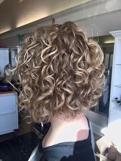 Short Permed Hair, Updo Curly, Short Curls, Wavy Curly Hair, Curly Bob Hairstyles, Permed Hairstyles, Hair Updo