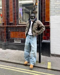 Carhartt Outfit Men, Carhartt Jacket Outfit, Men Streetwear Outfits, Mens Fall Outfits, Jeans Outfit Men, Blue Jean Outfits