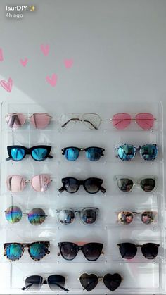 Sun Glasses Organization Ideas, Sun Glasses Storage Ideas, Sunglasses Wall Display, Sunglass Storage Ideas, Sunglasses Storage Ideas, Sunglasses Organization, Diy Sunglasses Holder, Sunglasses Rack, Diy Sunglasses