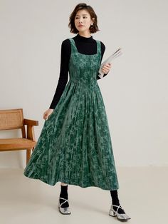 This is a feminine and romantic dress by LANGSON that is made out of high quality polyester and nylon blend fabric. With design detail of sleeveless design and unique pattern on the fabric, it gives a trendy and feminine look.- Sleeveless design- Unique pattern on velvet fabric- Feminine and modern mood Green Sleeveless Midi Dress For Casual Wear, Velvet Square Neck Dress, Velvet Square Neck Party Dress, Chic Velvet Ruffle Dress, Square Neck Velvet Dress Long Sleeve, Velvet Pinafore, Fall Winter Wardrobe, Romantic Dress, Feminine Look