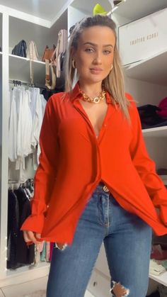 Styling A Red Shirt, Red Shirt And Blue Jeans Outfit, Styling Red Shirt, Red Blouse Outfit Work, Magenta Shirt Outfit, Red Button Up Shirt Outfit, Red Blouse Outfit, Red Tshirt Outfit, Boyfriend Shirt Outfits