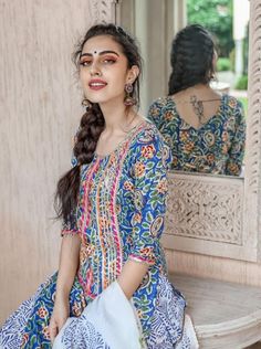 Glamour Clothing, Boutique Designs, Armaan Malik, Dresses Traditional, Gotta Work, Long Kurti, Dress Neck, Half Saree Designs