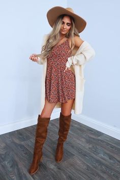 Fall Outfits With Sandals, Cowgirl Reference, Cute Warm Fall Outfits, Outfits With Sandals, Warm Fall Outfits, Brown Cowgirl Boots, Clothes Tips, Babydoll Dresses, Dresses Casual Fall