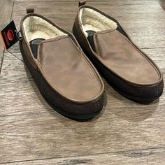 Nwt Worn As Slippers Or Slip Ons Warm Faux Fur Lining From Tillys Sz Men 7/8 M All Used Items May Have The Following: Discoloration Signs Of Use Scratches Scuffing Rubs Pis Check Pics Closely, They’re Part Of The Description. All Sales Are Final. No Exchanges/Refunds Pre-Loved Items Are Thoroughly Cleaned Mens Cords, Slip Ons, 8 M, Loafer Shoes, Black And Brown, Faux Fur, Men's Shoes, Slippers, Loafers