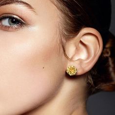 Elevate your style with our exquisite rose-shaped gold stud earrings, meticulously crafted in Italy from genuine 14k or 18k gold. Delicate yet striking, these earrings add a touch of luxury to any ensemble. Experience Italian craftsmanship at its finest with these timeless treasures. 14k or 18k gold Shape size: 9mm x 9 mm Made in Italy Italian Gold Jewelry, Italian Craftsmanship, Italian Jewelry, Gold Stud, Timeless Treasures, Gold Studs, Gold Earrings Studs, Gold Yellow, Gold Jewelry