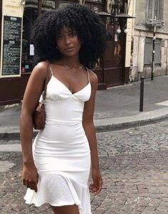 White Dress Dark Skin, White Dress Aesthetic Graduation, White Grad Dress Aesthetic, Femine Outfit Black Women, White Graduation Dress Aesthetic, White Dress On Black Women, Grad Dresses High School White, White Dresses Black Women, White Graduation Dress Black Women