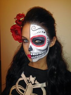 Dia de los muertos makeup Simple Dia De Los Muertos Makeup Ideas, Dia De Los Muertos Face Paint Ideas, Half Sugar Skull Makeup, Easy Dia De Los Muertos Makeup Ideas Half Face, Pink Dia De Los Muertos Makeup Ideas, La Catrina Makeup Easy, Diy Day Of The Dead, Muertos Makeup, Halloween Sugar Skull