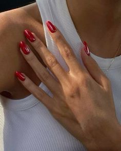 Red Chrome Nails, Kutek Disney, Unghie Sfumate, Manikur Kuku, Nagellack Trends, Red Nail Designs, Nail Idea, Red Nail, Nagel Inspo