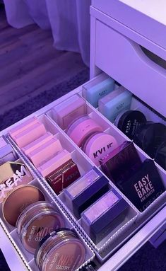 Kylie Jenner Family, Makeup Collection Storage, Beautiful Closets, Teen Trends