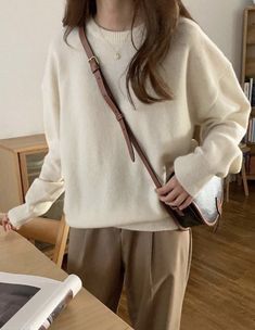 Minimalist Style Outfits Casual, Office Outfit, Outfit Look, Cozy Outfit, Mode Inspo, Inspired Outfits