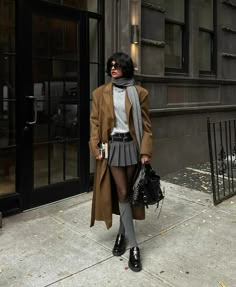 Knee Socks Outfits, Knee High Socks Outfit, High Socks Outfits, Socks Outfit, Trend Fashion, Grunge Style, Autumn Outfit