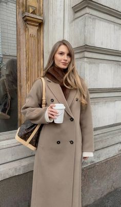 Cold Girl, Winter Cold, Winter Style, Dream Life, Fashion Designer, Fashion Design, Quick Saves, Design