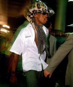 Dennis Rodman Outfit, Outfits Men Streetwear, Streetwear Men Outfits, Green Hair, Mode Inspiration, 90s Fashion, Style Icons