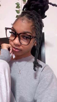 Pretty Locs Black Women, Hairstyle Locs, Nurses With Locs, Locs With Glasses, Locs And Glasses, Loc Inspo Black Women, Stater Locs Women, Burgandy Locs On Black Women, Locs Black Women Aesthetic