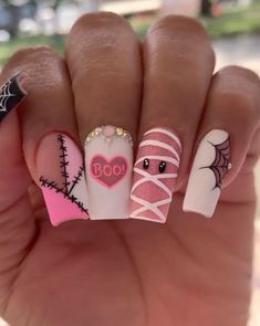 Toenail Art Designs Halloween, Grunge Nail Art Designs, Halloween Stitch Nails, Halloween Nails Short Nails, Wow Nails Designs, Sparkle Halloween Nails, Halloween Nails Ideas Short, October Nails 2023, Patch Work Nails