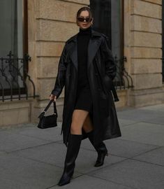 Black Coat Outfit, Outfit Elegantes, Winter Coat Outfits, Style Definition