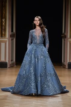 Debut Gowns, Wardrobe Goals, Collection Couture, Diamond Dress, Blue Magic, Fantasy Gowns, Fashion Runway, Lace Dresses