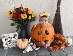 Halloween Pumpkin Baby Photoshoot, Baby Girl Halloween Photoshooting Ideas, 8 Month Halloween Photoshoot, First Pumpkin Ideas, Newborn Halloween Photoshoot At Home, First Halloween Photos, Halloween Photos Baby, Halloween Theme Baby Photoshoot, Fall Themed Baby Photoshoot