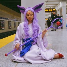 [self] Imperial Espeon gijinka at Anime Boston! #cosplay http://bit.ly/1Pirklu Espeon Costume, Espeon Gijinka, Espeon Cosplay, Cosplay Memes, Anime Cosplay Ideas, Pokemon Costumes, Easy Cosplay, Funny Cosplay, Pokemon Cosplay