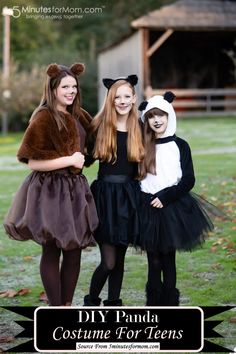 21 DIY Panda Costume For Adult Diy Bear Costume, Panda Costume Diy, Bear Costume Diy, Professional Halloween Costumes, Diy Teen Halloween Costumes, Teen Halloween Costumes, Panda Bear Costume, Diy Girls Costumes, Diy Panda