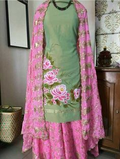 Hand Painted Suits Punjabi, Embroidery Suits Punjabi Party Wear, Paint Suit Design For Women, Latest Designer Suits, Punjabi Suit Boutique, Designer Suits Online, Saree Painting Designs