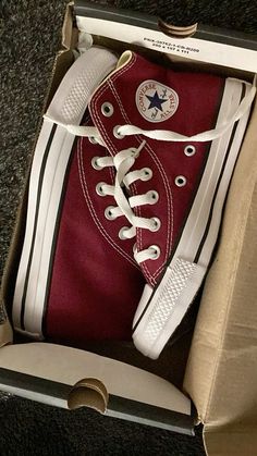 Wine Red Converse, Converse Rouge, Dark Red Converse, Burgundy Converse, Must Have Shoes, Chuck 70 High Top, Maroon Converse