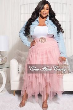 Pairing Outfits Together, Nicole Byer Fashion, Easter Plus Size Outfits For Women, Plus Size Chic Outfits Classy Summer, Romantic Modest Outfit, Pretty Plus Size Outfits, Plus Size Outfits Trendy, Plus Size Summer Fashion 2024, Business Casual Women Outfits Chic Plus Size