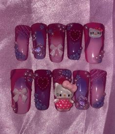 🛍️ Fait à la main avec des vernis gel et une couche de finition de haute qualité ✨💗 Ongles réutilisables durables et solides. ~Ensemble complet de 10 ongles 💅 ~ Lime à ongles incluse 🎀 ~Repousseur de cuticules 🍬 ~Colle à ongles 🧸 petite taille Instagram : Rose déformé Tiktok : WarpedPink VEUILLEZ CONSULTER MON ETSY SHORE POUR UNE GAMME EXCLUSIVE DE PRODUITS 🛍️ @warpedpinkstore ! *De la colle de haute qualité est utilisée, mais je ne peux pas garantir que les charmes ne tomberont pas. Je n Rose D, Kitty, France, Nails, Makeup, Floral