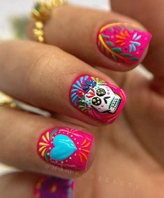 Nail Art Mexican Design, Mexican Inspired Nails Art Designs, Mexican Halloween Nails, Gelish Halloween Nails, Fiesta Nails Designs, Cinco De Mayo Nails Ideas, Septiembre Nails