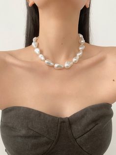 DETAILS
Composition: 100% Synthetic Resin Pearl Accessories, Short Lace Dress, Resin Necklace, Sheer Material, Back To School Outfits, Belleza Natural, Color Swatches, Casual Outfit, Trending Accessories