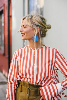 Art-Inspired Jewelry Picks Artsy Casual Outfits, Inspiration Mode, Street Style Outfit, Look Fashion, Striped Shirt, Spring Summer Fashion