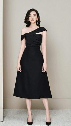 Soft Natural Formal Dress, Infinity Dress Ways To Wear, Shantung Dress, Chic Black Outfits, Chique Outfits, Grad Dresses, Elegant Red