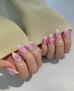 Aesthetic Nail Design, Aesthetic Nail, Kitty Nails, Shape Nails, Art Deco Nails, Korean Nails, Aesthetic Nails, Almond Shape Nails, Hello Kitty Nails