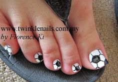 Soccer Nails too cute!! Im gonna have to do this when my son starts soccer Soccer Things, Make Nails, Art Sport, Playing Soccer, Pedicure Designs, 3 Sisters, Soccer Life