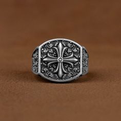 Fleur De Lis Cross Engraved Signet Silver Ring, Cross with Victorian Motifs Custom Men, Floral Ring, French Ring, Silver Anniversary Gifts   Made of 925 silver and handcrafted by hand, this ring is not only an accessory piece that complements your daily elegance, but also has details that will reflect your character and style. It is also a great gift to give to your loved ones on their special days. At SavisSilver, we always give importance to the satisfaction of our customers, we recommend you Cross-shaped Stainless Steel Ring For Gift, Adjustable Engraved Antique Silver Ring, Cross Shaped Stainless Steel Rings For Gifts, Stainless Steel Cross Rings For Gifts, Stainless Steel Cross-shaped Rings For Gifts, Vintage Silver Engraved Ring In Stainless Steel, Silver Engraved Cross Ring, Vintage Silver Cross Ring, Vintage Cross Ring As Gift