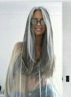 Hairstyles Round Face Long, Grey Hair Natural, Hairstyles Round Face, Long Grey Hair, Gray Hairstyles, Grey Hair Don't Care, Hair Natural, Grey Hair, Round Face