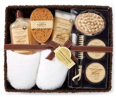 Enhanced by a vanilla almond fragrance, this charming bath gift set is sure to soothe your mind and body. Filled with shower essentials, this collection leaves you feeling clean, moisturized and pampered. Prize Baskets, Almond Fragrance, Bath Basket, Bridal Shower Prizes, Stork Baby Showers, Shower Essentials, Natural Sponge, Raffle Baskets, Lavender Fragrance