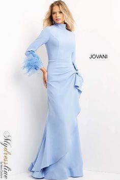 Looking for a sleek and sexy fitted high neck evening dress? Look no further than Jovani 07338. This gorgeous dress features a fitted silhouette, high neckline and allover shimmering fabric that is sure to turn heads. Whether you're headed to a black tie event or a night out on the town, this dress is sure to make a statement. High Neck Evening Dress, Mother Of The Groom Gowns, Metallic Prom Dresses, Mermaid Evening Gown, Unique Prom Dresses, Long Sleeve Evening Dresses, Long Sleeve Gown, Tulle Gown, High Neck Long Sleeve