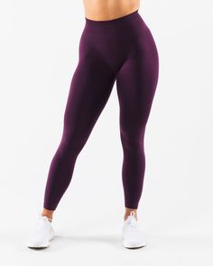 HIGHLIGHTS Seamless knit 25" inseam High compression waistband Stitched core wordmark logo FIT SUGGESTION. This item runs true to Alphalete's standard seamless fit.. We recommend sizing up for a comfortable fit. Amanda is 5’10”/177.8cm, wearing a size S. with 40"/101.6cm hips and 28”/71.1cm waist.. MATERIALS AND WASHING DIRECTIONS. 51% Polyamide, 38% Polyester, 11% Elastane. We recommend washing inside-out on a cold setting. Hang to dry DESCRIPTION A custom blend of yarn fibers creates an irresi Wordmark Logo, Word Mark Logo, Hip Hip, Seamless Leggings, Gravity, Sports Bra, Comfort Fit, Yarn, Leggings