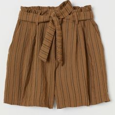 H& M Paper Bag Waist Brown Shorts Nwt Sz 2! Just In Time For Vacation Ladies!! Specs Elastic Waist Zip Fly Hidden Hook And Eye Closure Side Hip Pockets Removable Belt High Waisted Brown And Black Color Measurements Rise 12” Length 15” Waist 11.5” New!!!! Distressed High Waisted Shorts, Paper Bag Shorts, H&m Shorts, Black High Waist, Dark Beige, Short Shorts, Tie Belt, High Waisted Shorts, Distressed Denim