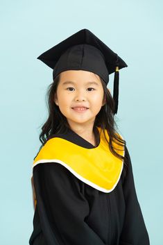 Graduation Kids Photoshoot, Kid Graduation Pictures, Preschool Graduation Photoshoot, Preschool Photoshoot, Kindergarten Graduation Photoshoot, Graduation Toga, Kindergarten Graduation Pictures, Nursery Graduation, Kindergarten Graduation Ceremony