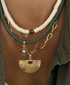 Statement Jewelry Outfit, Chunky Choker Necklace, Necklaces Chunky, Chunky Gold Necklaces, Chunky Choker, Party Dresses Online